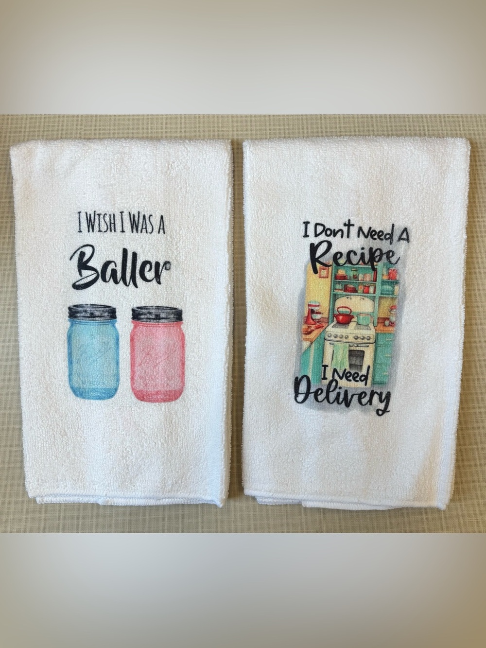 NEW White Kitchen Dish Towels w/ Blue & Pink Mason Jar & Recipe Delivery Prints